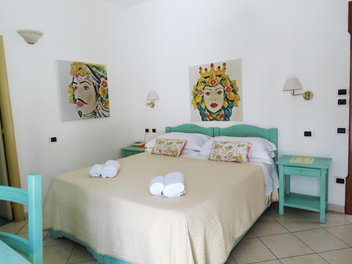 Stromboli Central Family Apartment - 3 Double Rooms المظهر الخارجي الصورة